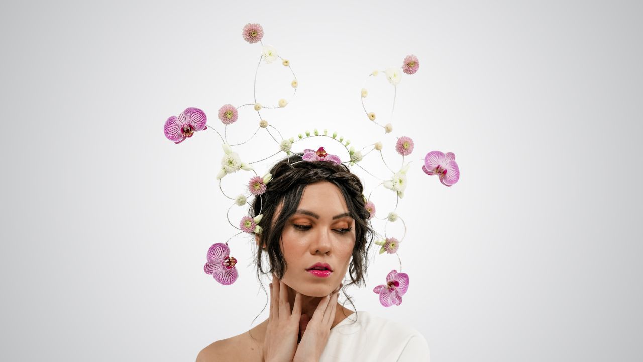 Floral headpiece by Susan McLeary